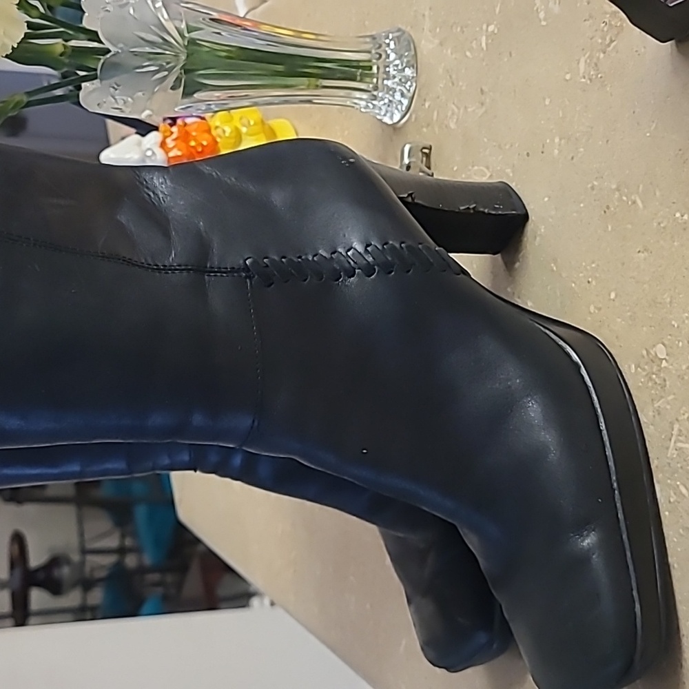 GUC Style And Co. Black Leather Boots Size 8